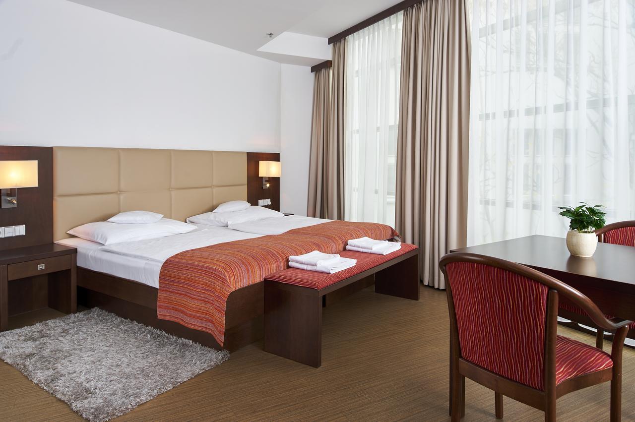 Hotel Ankora ปราก ภายนอก รูปภาพ